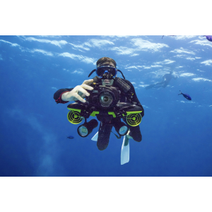 Sublue Navbow Scooter Submarino Potente y Compacto